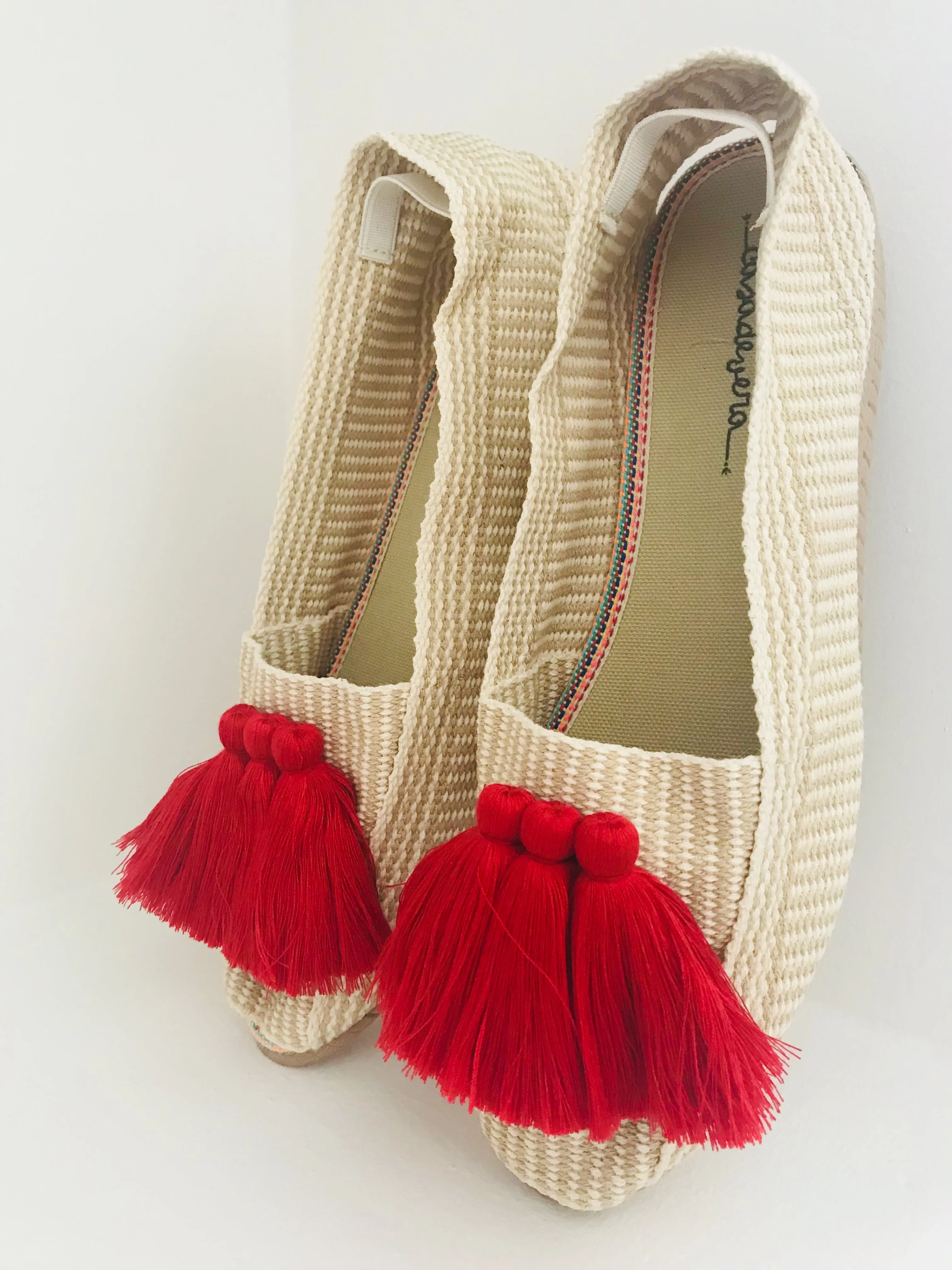 Casa de Vera Alaya Tassel Espadrillas in Red