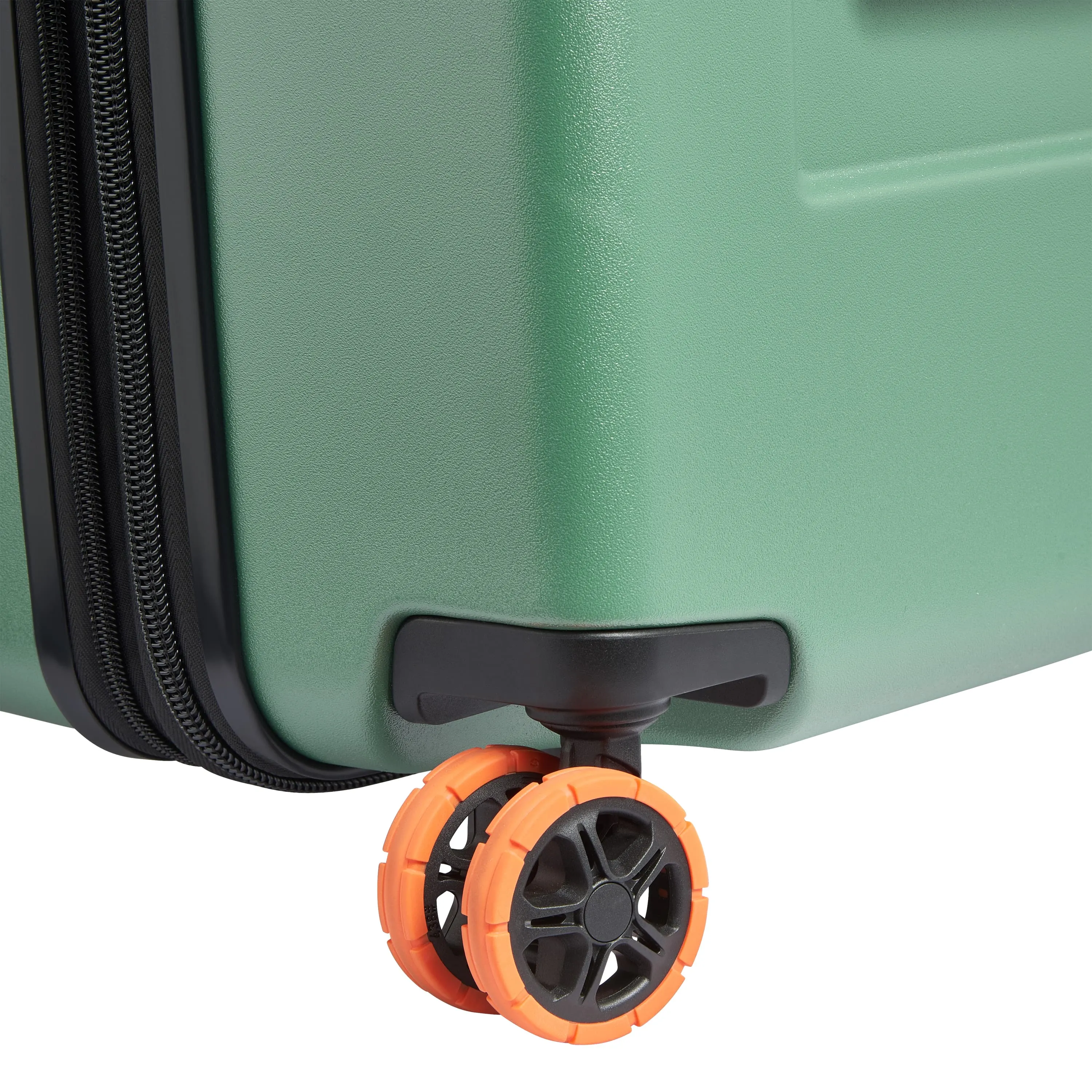 JH002B - Large Expandable Spinner Trunk