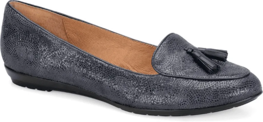 SOFFT Women's •Bryce• Tasseled Slip-on